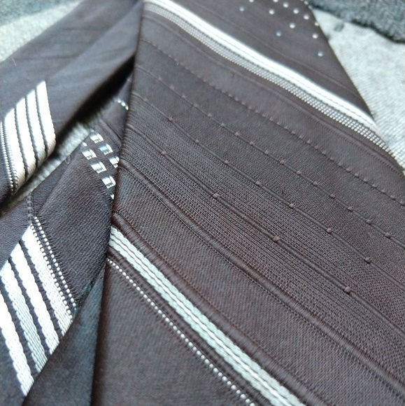 Vintage 70s Textured Striped Neck Tie - Picture 2 of 3